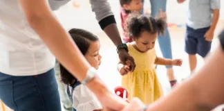 EMBRACE THE MESS: HOW MESSY PLAY SUPPORTS TODDLER DEVELOPMENT
