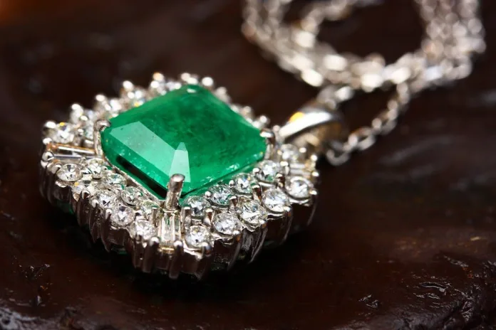 5 Different Types of Green Onyx Jewelry to Consider for Your Anniversary 5 Different Types of Green Onyx Jewelry to Consider for Your Anniversary