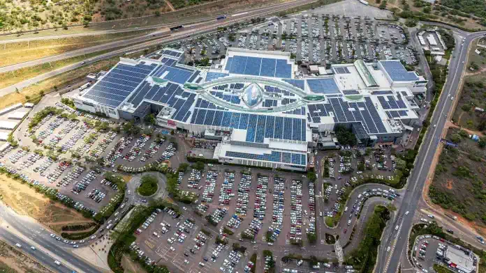 A Successful Festive Season for Shopping Malls A Successful Festive Season for Shopping Malls