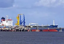 Oil Gains Momentum on Renewed Demand