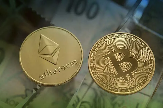 Crypto: Is the lowest sentiment the best moment to buy? Crypto: Is the lowest sentiment the best moment to buy?