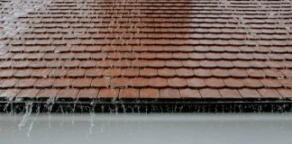 How to Prepare Your Roof for Severe Weather in 6 Easy Steps