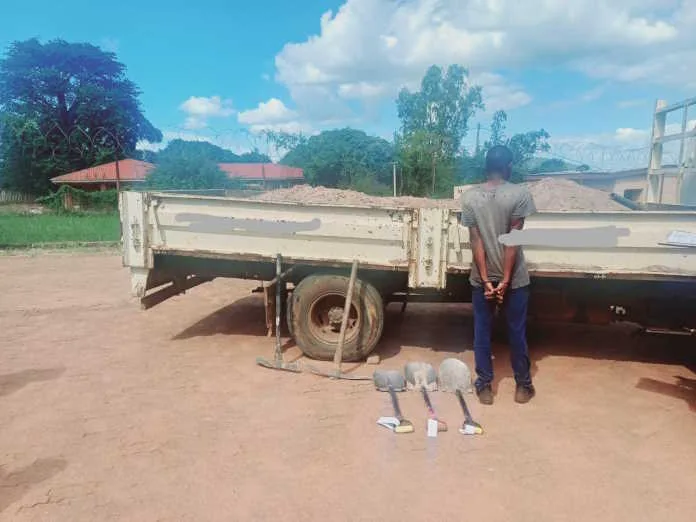 saps-20250321-21 Illegal miner, undocumented persons arrested and equipment confiscated