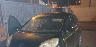 Police detain suspects for the possession of unlicensed firearms and a hijacked vehicle Police detain suspects for the possession of unlicensed firearms and a hijacked vehicle