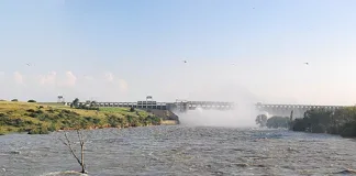 Four additional sluice gates opened at Vaal Dam