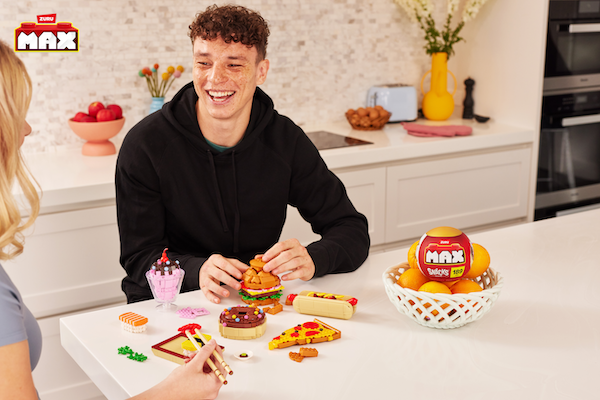 MAX Build More Premium Snack Capsules
