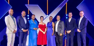 Team Engen, Trevi Chetty: Pricing Strategist, Miso Shongwe: Xtreme Product Manager, Unathi Fani: Technical Advisory Manager and Melissa Graham: Indirect Sales Marketing Manager Lubricants with MC Elana Afrika-Bredenkamp, Mario Vester: Product Manager Automotive, Sharveen Maharaj: Engen GM, Commercial and Jason Heath: Engen GM Lubricants