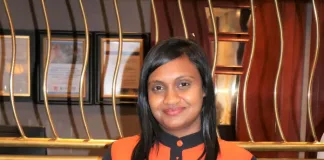 Nine distinctions for Sibaya cashier on path to accounting qualification