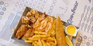 Don’t Just Text Her, Treat Her: Ocean Basket’s New Platter is for the Moms Don’t Just Text Her, Treat Her: Ocean Basket’s New Platter is for the Moms