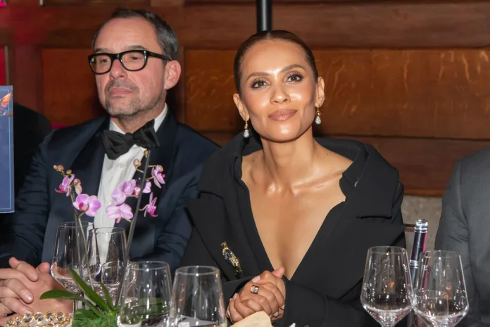 Lesley Ann Brandt (The Kay Mason Foundation - Hummingbird Ballat - Goodenoug house). 