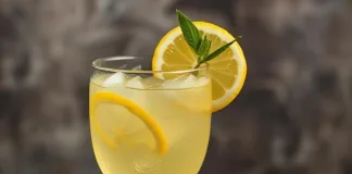A Sparkling Take on Wellness: The Elderflower Collins Mocktail A Sparkling Take on Wellness: The Elderflower Collins Mocktail