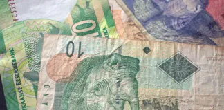 Soweto Residents Accuse Spaza Shops of Extortion Over Card Transaction Fees
