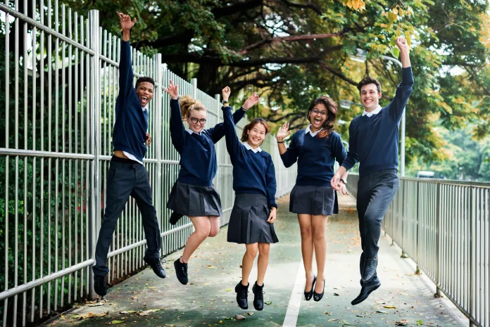 IRON IT OUT – TACKLING RISING ANAEMIA AMONGST TEENS IN SA IRON IT OUT – TACKLING RISING ANAEMIA AMONGST TEENS IN SA