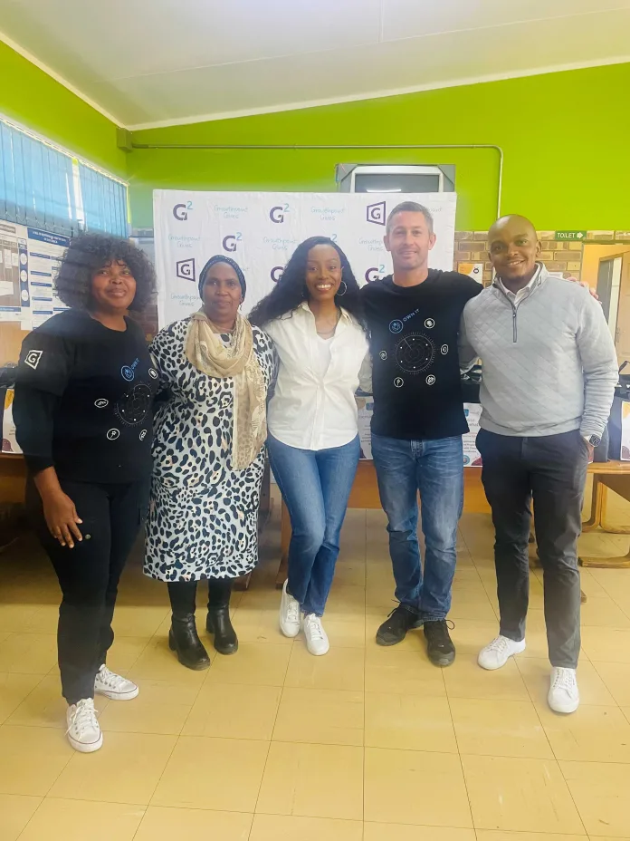 Growthpoint and Threads for iKasi partner bring warmth and dignity to Tembisa learners Growthpoint and Threads for iKasi partner bring warmth and dignity to Tembisa learners