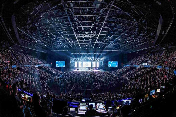 A packed arena for the Francois van Coke en Vriende performance last year