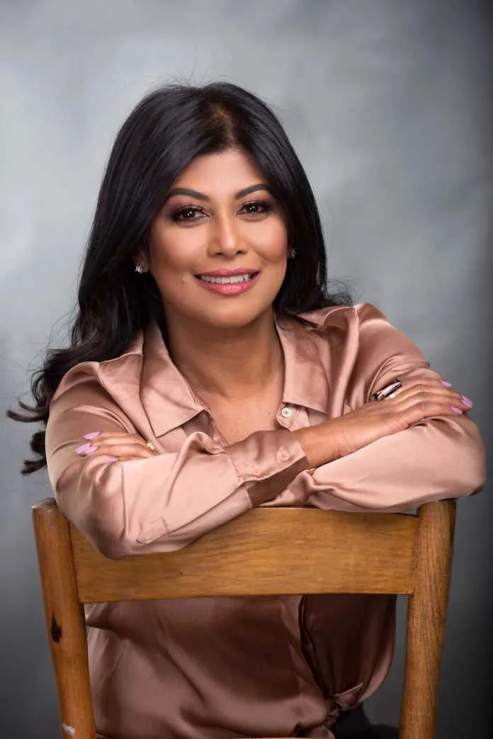 DSC6334a-1367x2048 Jailoshini Naidoo’s rip-roaring comedy show Aunty Rumba Rocks Durban