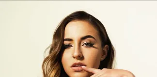 From Football Field to Fashion Front: Giovanna Barbosa’s Unconventional Rise Giovanna Barbosa