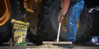 A safer, smarter liquid spill solution for mines Gunge Spunge® is a non-flammable absorbent mineral product that fully contains and removes oil and other liquid spills without leaving behind a residue.