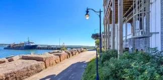 How to Plan a Budget-Friendly Trip to Kittery, Maine: Shopping, Coastal Walks, and Cozy Stays Budget-Friendly Trip to Kittery, Maine