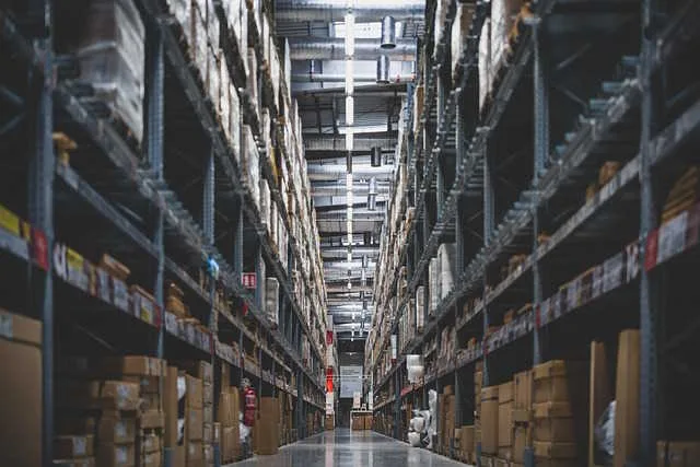 store-5619201_640 From Local Messenger to National Broker: How Jet Delivery Shaped Fast-Track Logistics
