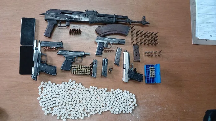 1000147595 Police Nab Six in Early Morning Raid on Alleged Extortion Ring