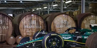GLENFIDDICH AND ASTON MARTIN FORMULA ONE® ACCELERATE A NEW ERA OF LUXURY IN SOUTH AFRICA GLENFIDDICH AND ASTON MARTIN FORMULA ONE® ACCELERATE A NEW ERA OF LUXURY IN SOUTH AFRICA