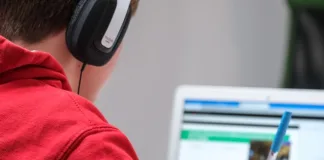 How Online Learning Boosts Students’ Performance
