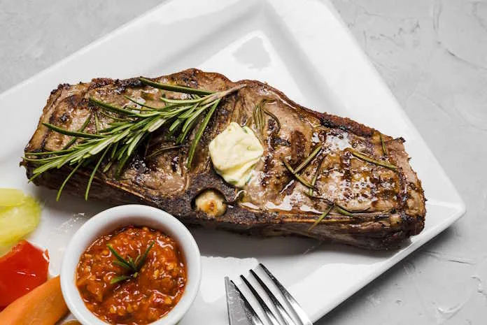Gauteng red wine tomato Sheba served with chops
