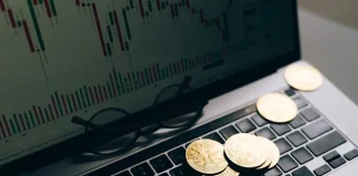 Invest Mutual Expert Sees Crypto’s Big Jump Projecting a New Financial World Invest Mutual Expert Sees Crypto's Big Jump Projecting a New Financial World