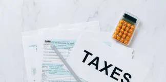 Do Americans Abroad Continue to Have to File US Taxes? Do Americans Abroad Continue to Have to File US Taxes?