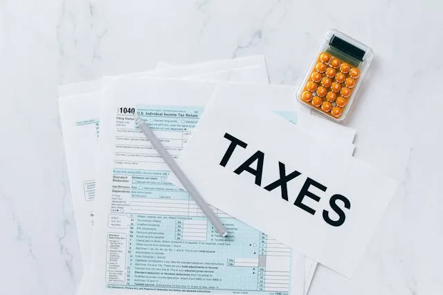 pexels-n-voitkevich-6863332 Do Americans Abroad Continue to Have to File US Taxes?