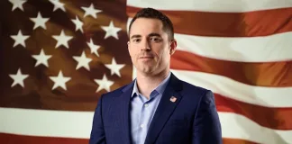 Trump Supporters Demand End to “Fake” Charges Against American Bitcoin Pioneer Roger Ver