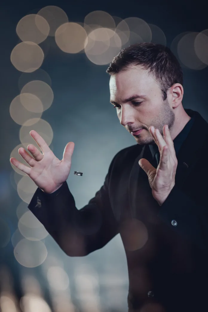 Larry Soffer – Africa’s Leading Mentalist & Mindful Entertainment Advocate