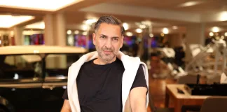 Zunaid Moti launches R1 million ‘Pay It Forward’ education initiative for SA students Zunaid Moti launches R1 million ‘Pay It Forward’ education initiative for SA students