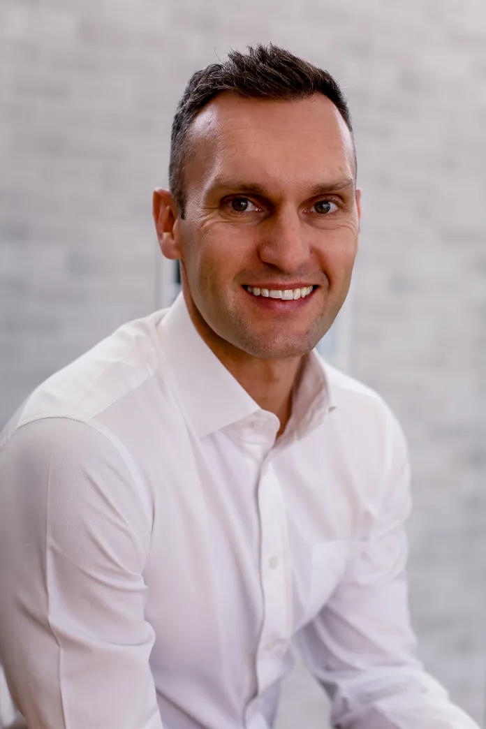 MURRAY LEGG, CO-FOUNDER OF WEBFLUENTIAL