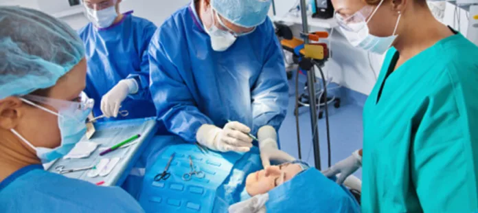St. George’s University Unpacks the Allure of Plastic Surgery and the Road to Becoming a Surgeon