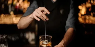 Celebrate International Gin & Tonic Day at Queens Lounge