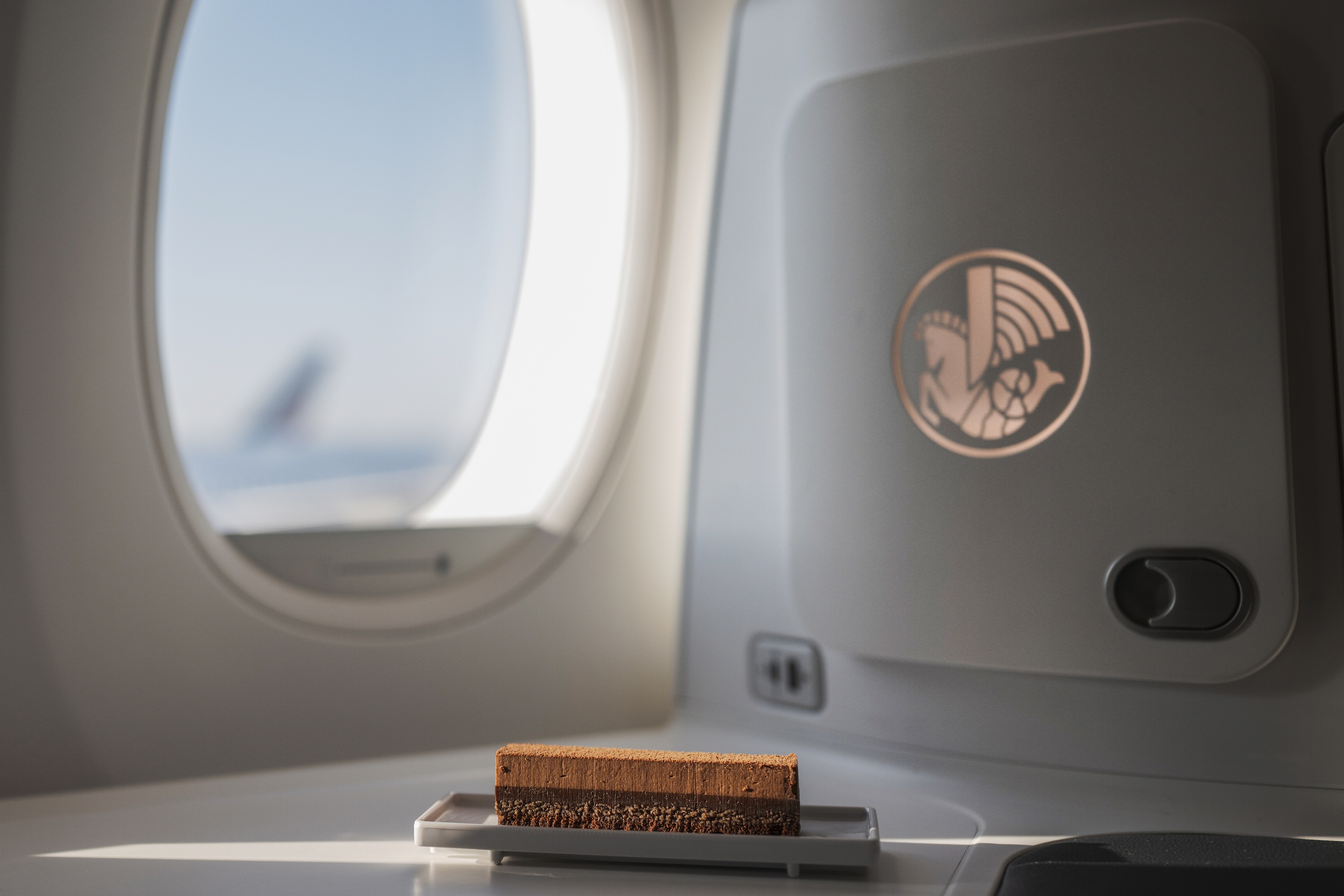 Air France unveils new desserts created by Yann Couvreur for its long-haul Business cabin on flights to South Africa ©Eliot Blondet for Air France