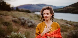 Managing Mood Swings Without Medication: Tips on Menopause Emotional Wellness