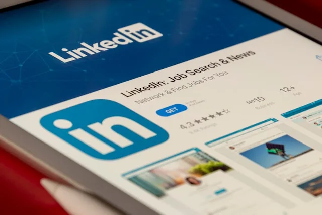 souvik-banerjee-JLj_NbvlDDo-unsplash Combining Managed IT Services with LinkedIn Video Marketing for Maximum Business ROI