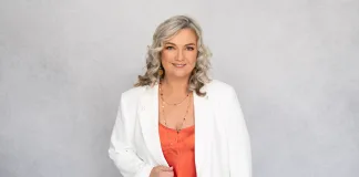 Janine Lloyd, award-winning brand strategist, founder of LloydBrand, and co-founder of Brand Growth Track. Claire-Photography