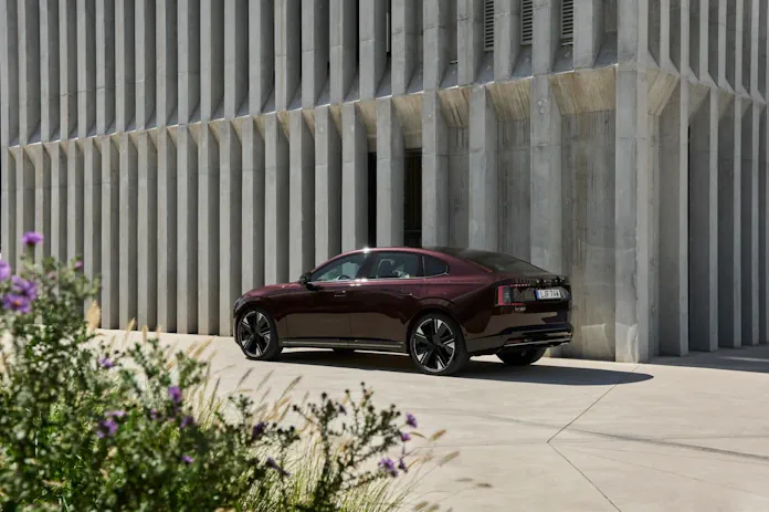New ES90 marks the next chapter in three decades of Volvo flagship sedans New ES90 marks the next chapter in three decades of Volvo flagship sedans