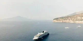 EXPLORA JOURNEYS MAKES WAVES ON TIKTOK