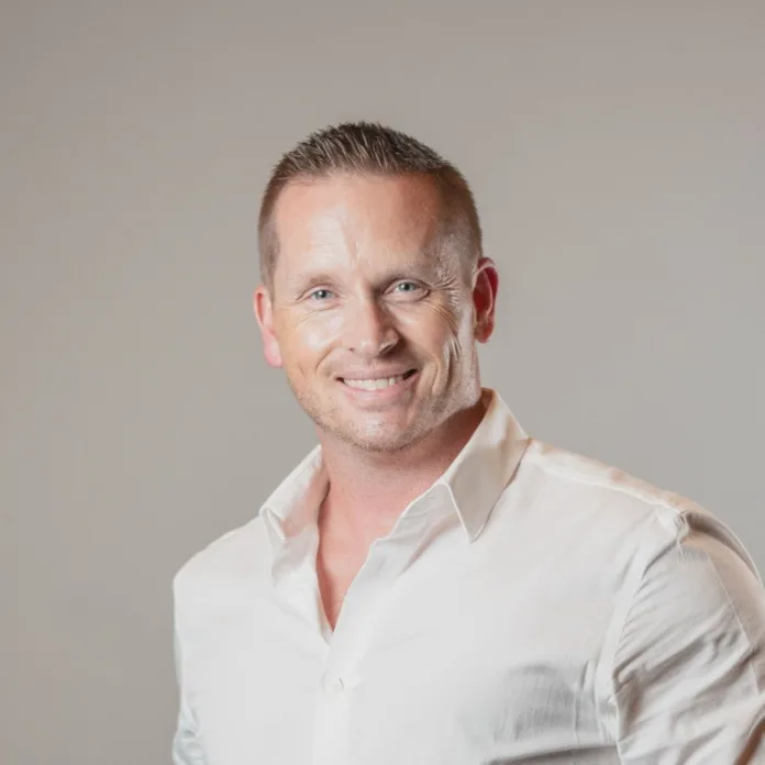 Damian Burnett, Sales Director at VAS-X