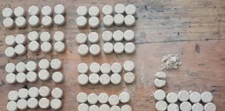 Suspect Freed by Crowd After Bloemfontein Drug Bust