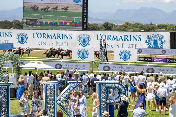 L’Ormarins King’s Plate: Blue-and-white glamour and premier racing await on 10 January 2026 L’Ormarins King’s Plate: Blue-and-white glamour and premier racing await on 10 January 2026