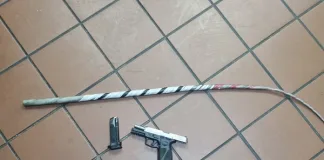 Three Taxi Operators Arrested for Threatening Police Three Taxi Operators Arrested for Threatening Police