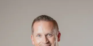 Modern telcos must approach AI in BSS with caution and care Damian Burnett, Sales Director at VAS-X