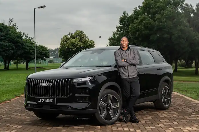 Caster Semenya takes the wheel as JAECOO’s brand ambassador for the new J7 SHS plug-in hybrid Caster Semenya takes the wheel as JAECOO’s brand ambassador for the new J7 SHS plug-in hybrid