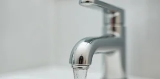Knysna Faces Imminent ‘Day Zero’ as Water Supply Dwindles to 15 Days Knysna Faces Imminent 'Day Zero' as Water Supply Dwindles to 15 Days